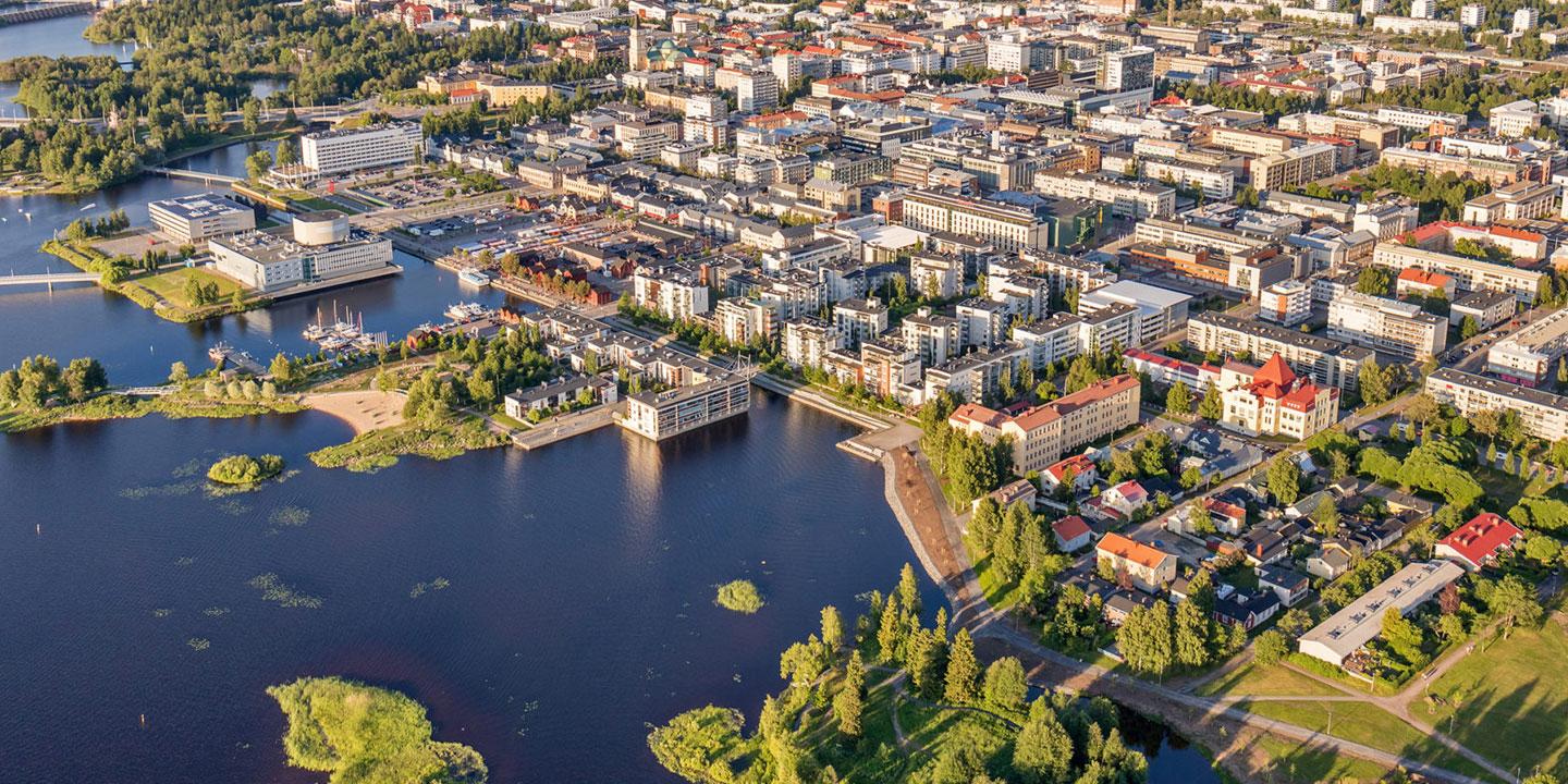An aerial photo of the city of Oulu.